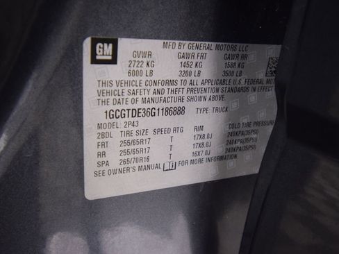 Used 2016 Chevrolet Colorado Z71 image 27