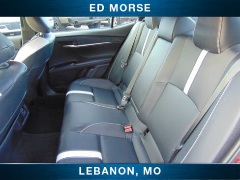 Used 2025 Toyota Camry SE image 11