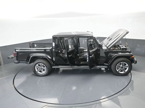 Used 2024 Jeep Gladiator Sport w/ Premium Package image 71