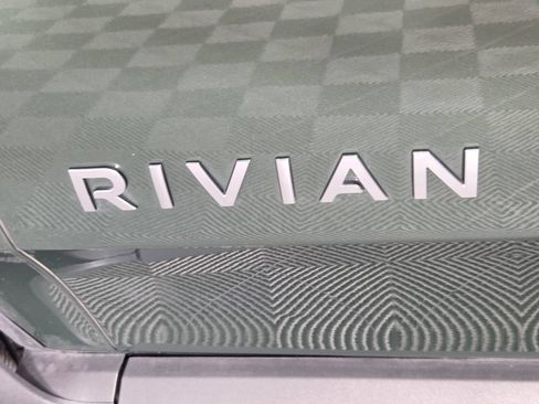 Used 2025 Rivian R1T Adventure AWD/4WD image 8