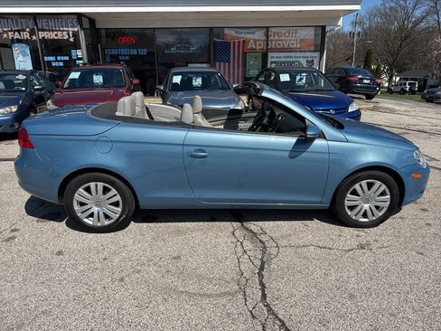 Used 2010 Volkswagen Eos Komfort image 5