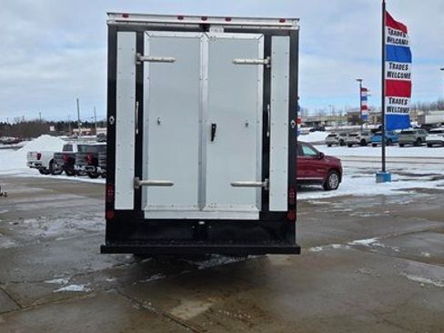 New 2026 Chevrolet Express 3500 Work Van w/ Power Convenience Package image 4