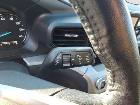 Used 2022 Ford Explorer XLT image 26