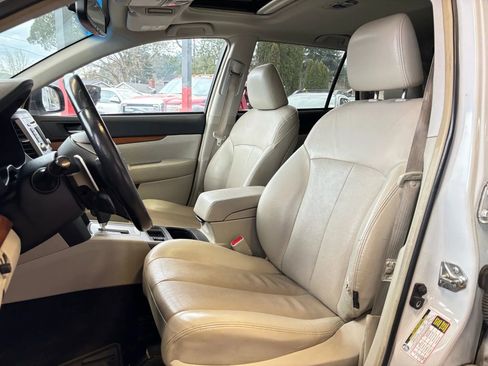 Used 2014 Subaru Outback 2.5i Limited w/ Moonroof Package image 14