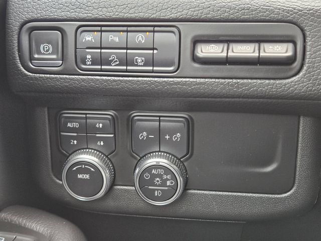 Used 2023 GMC Yukon XL Denali AWD/4WD image 22