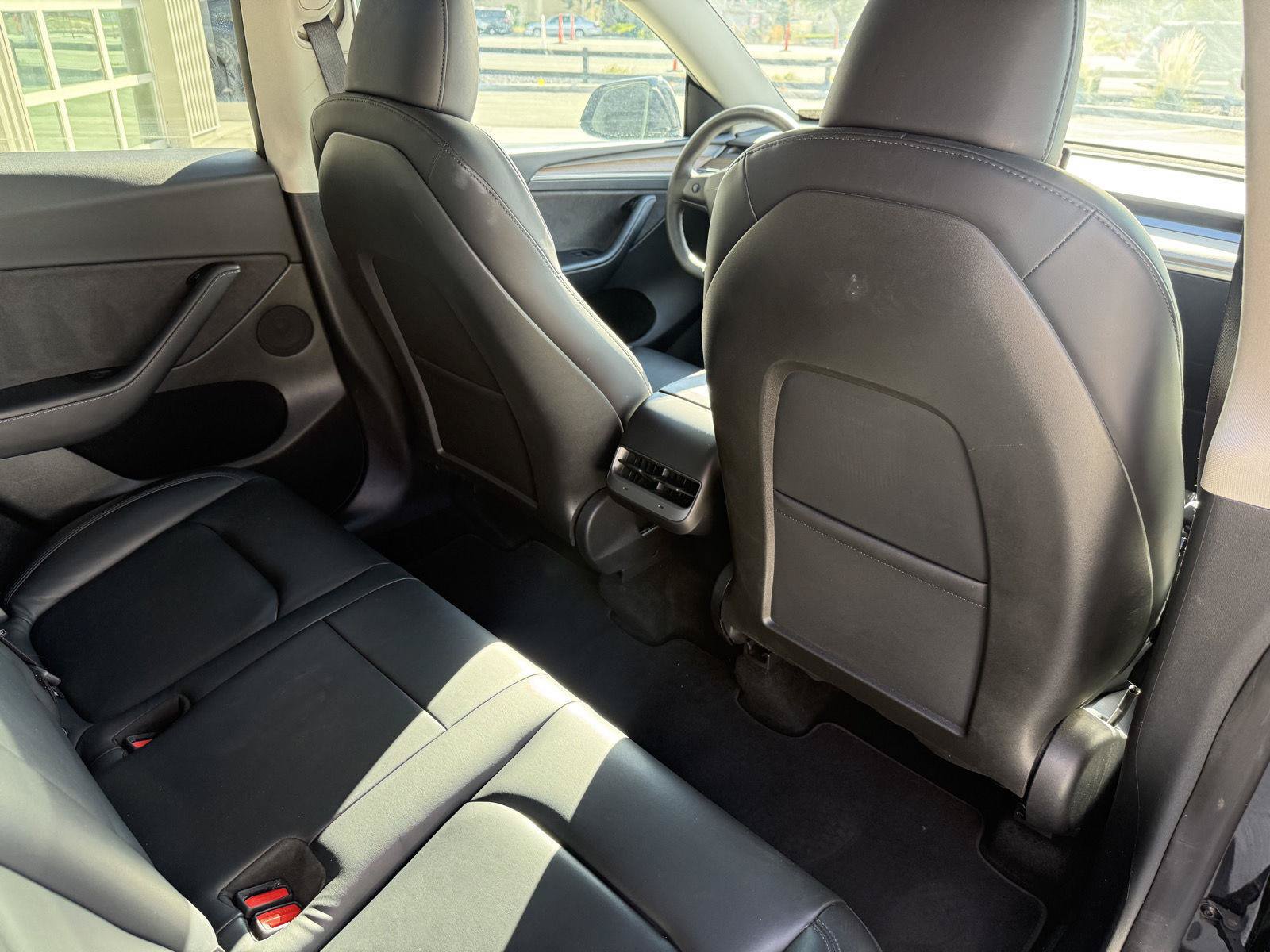 Used 2024 Tesla Model Y Long Range AWD/4WD image 19