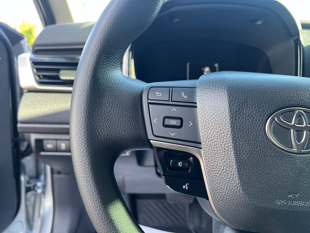 Used 2026 Toyota Camry LE FWD image 25