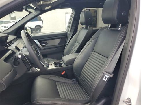 Certified 2024 Land Rover Discovery Sport Dynamic SE image 20