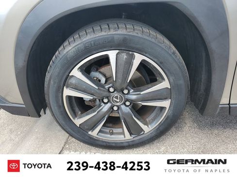 Used 2022 Lexus UX 200 w/ Accessory Package (Z2) image 13