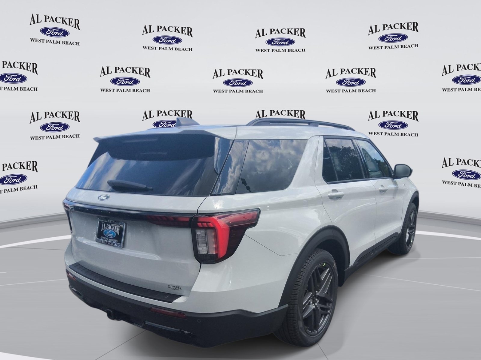 New 2027 Ford Explorer ST-Line w/ Premium Package RWD image 5