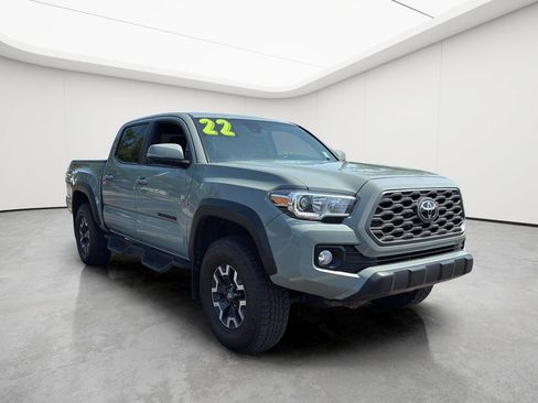 Used 2022 Toyota Tacoma TRD Off-Road AWD/4WD image 27