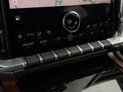 Certified 2025 GMC Yukon Denali image 19