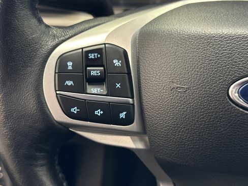 Certified 2023 Ford Explorer XLT w/ Equipment Group 202A image 36