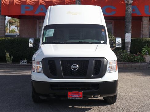 Used 2018 Nissan NV 2500 SV w/ Navigation Package image 3