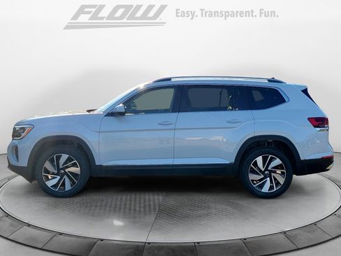 Certified 2026 Volkswagen Atlas SEL AWD/4WD image 4