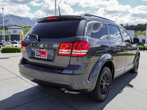 Used 2020 Dodge Journey SE w/ SE Popular Equipment Group FWD image 8