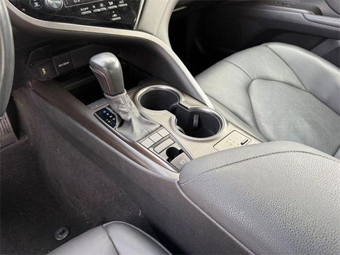 Used 2022 Toyota Camry XSE image 26