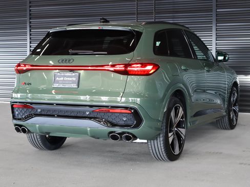 New 2025 Audi SQ5 Prestige image 16