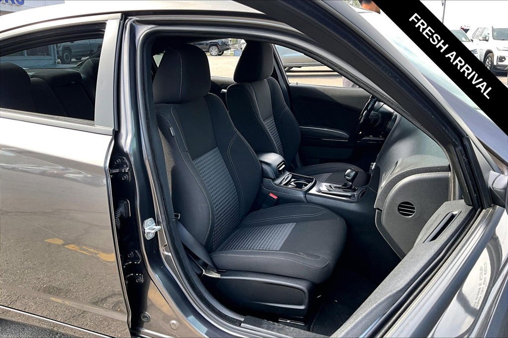 Used 2023 Dodge Charger SXT w/ Blacktop Package RWD image 27