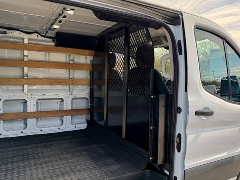Used 2024 Ford Transit 250 Low Roof w/ Exterior Upgrade Package RWD image 13