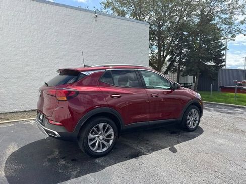 Used 2023 Buick Encore GX Essence w/ Experience Buick Package FWD image 5