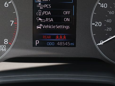 Used 2024 Toyota Corolla LE FWD image 4