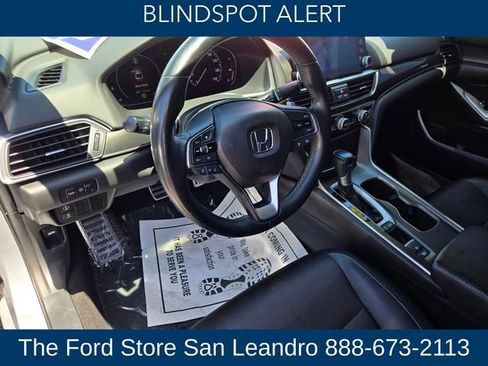 Used 2018 Honda Accord Sport image 10