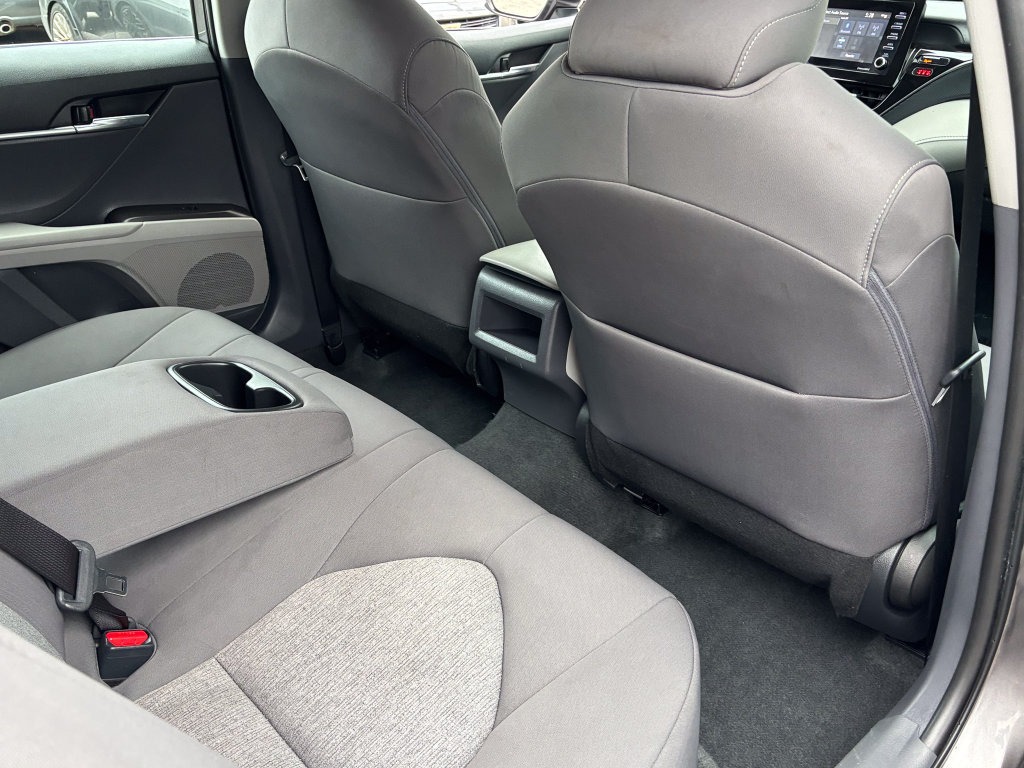 Used 2022 Toyota Camry LE FWD image 38