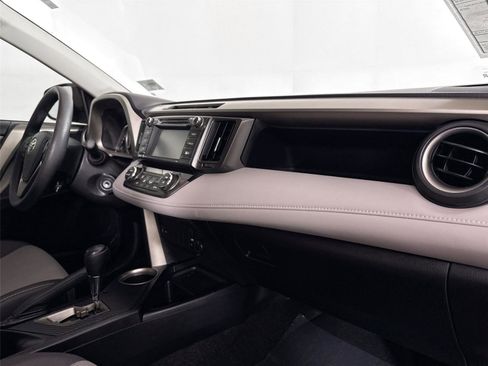 Used 2015 Toyota RAV4 XLE image 37