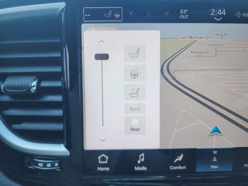 New 2026 Chrysler Pacifica Pinnacle image 5