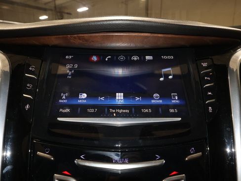 Used 2016 Cadillac Escalade Premium image 9