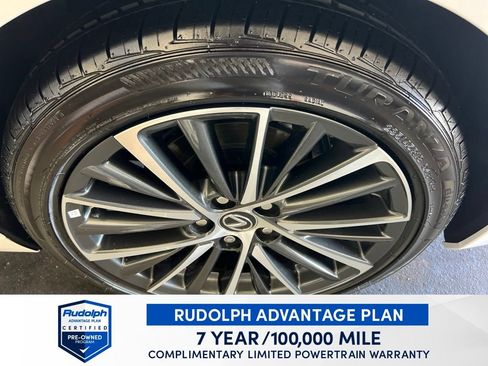 Used 2025 Lexus ES 300h w/ Premium Package FWD image 29