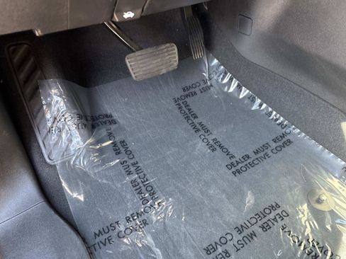 Certified 2023 GMC Yukon XL SLT w/ SLT Premium Package image 15