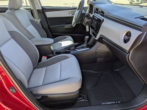 Used 2019 Toyota Corolla LE image 20