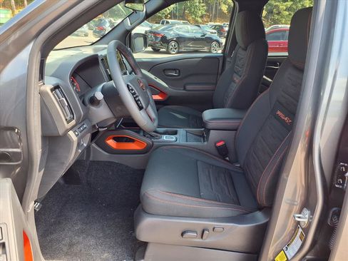 New 2026 Nissan Frontier PRO-4X w/ Pro-4x Convenience Package image 13