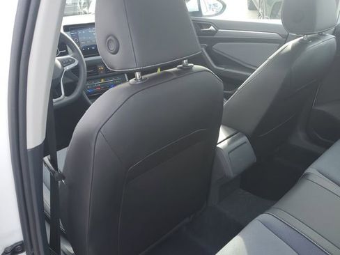 New 2026 Volkswagen Jetta SE image 13