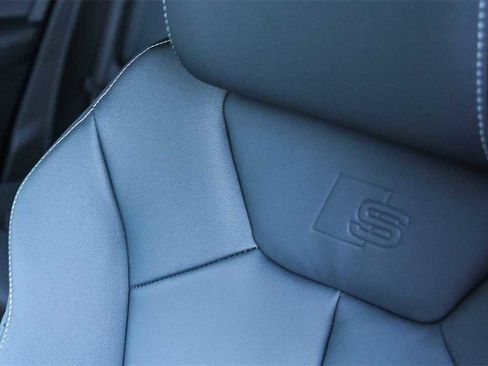 New 2025 Audi Q3 2.0T Premium image 25