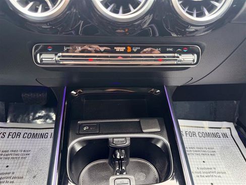 Used 2022 Mercedes-Benz GLA 250 4MATIC w/ Premium Package Lite image 26