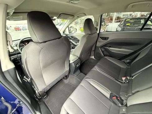 Used 2025 Subaru Crosstrek 2.0i Premium image 25