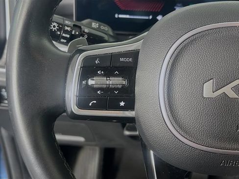 Used 2025 Kia Sorento EX AWD/4WD image 17