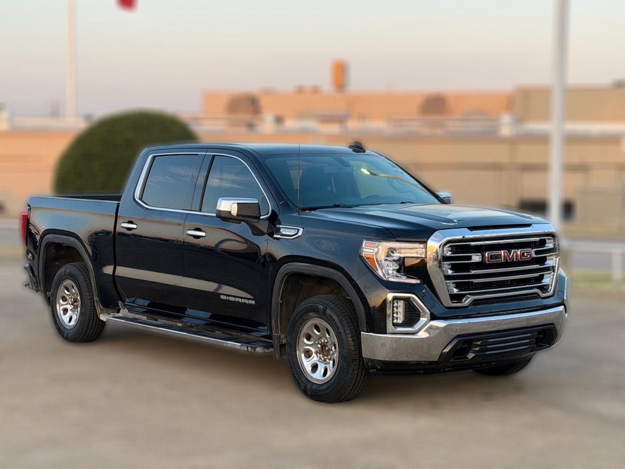 Used 2019 GMC Sierra 1500 SLT RWD image 4