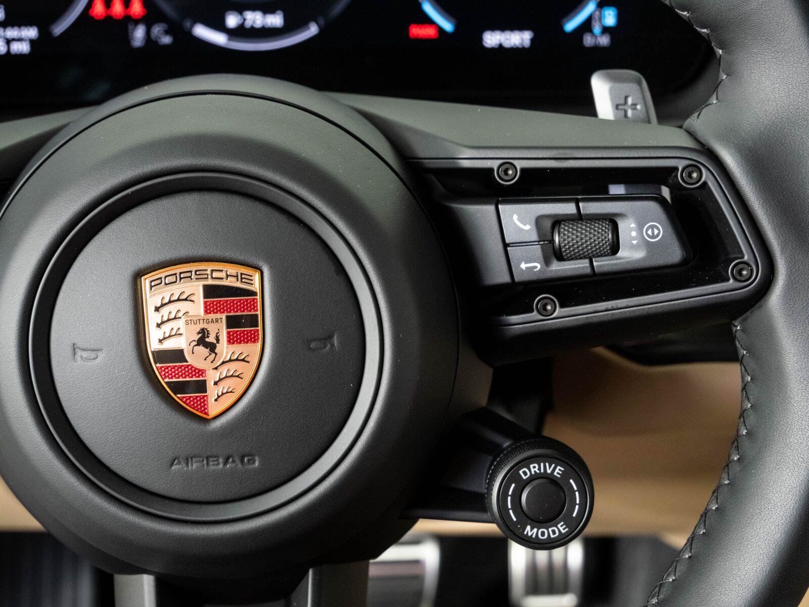 Certified 2026 Porsche Cayenne GTS AWD/4WD image 11