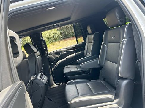 Used 2021 Cadillac Escalade ESV Premium Luxury w/ Performance Package RWD image 42