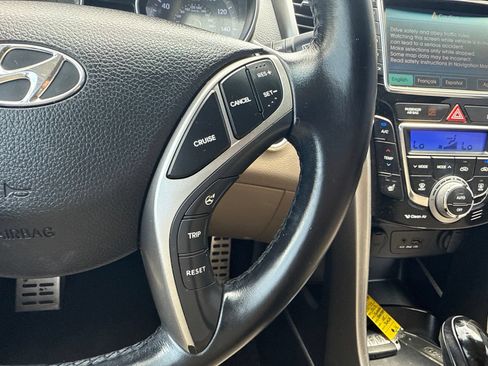 Used 2013 Hyundai Elantra GT w/ Style Pkg FWD image 23