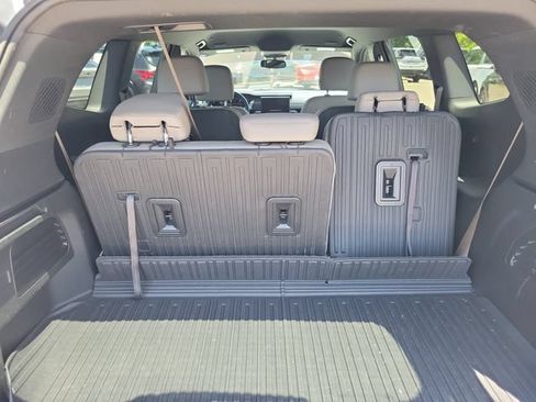 Used 2024 GMC Acadia Elevation w/ Luxury Package FWD image 10