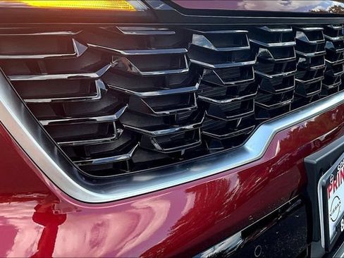 Used 2025 Kia Sorento S w/ Panoramic Sunroof Package FWD image 33