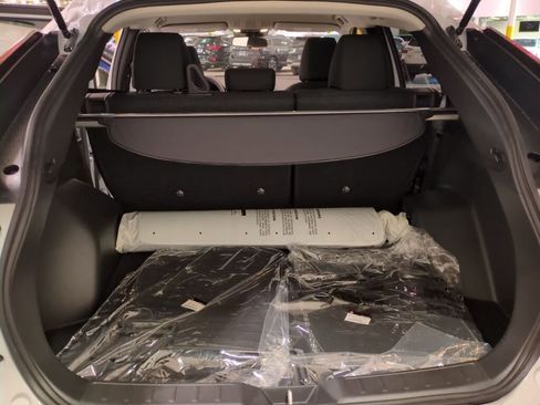 New 2025 Mitsubishi Eclipse Cross LE image 13