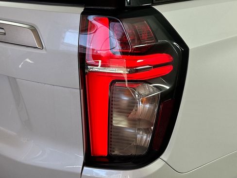 Used 2021 Chevrolet Suburban High Country image 30