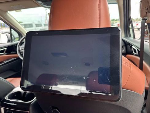 Used 2022 Kia Carnival SX FWD image 13