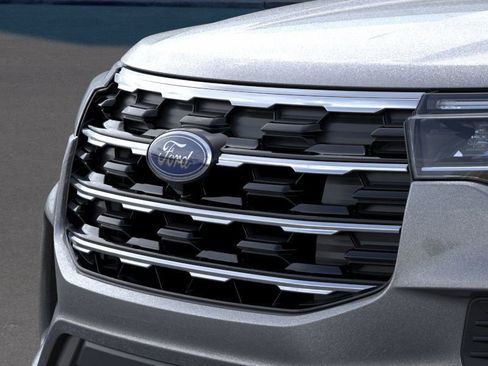 New 2025 Ford Explorer Active image 15